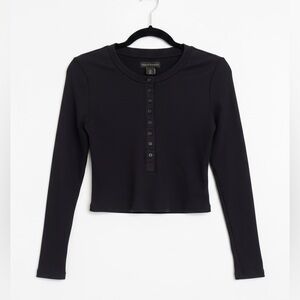 House of Harlow Black Ribbed Thermal Stretch Fitted Cropped Henley Long Sleeve